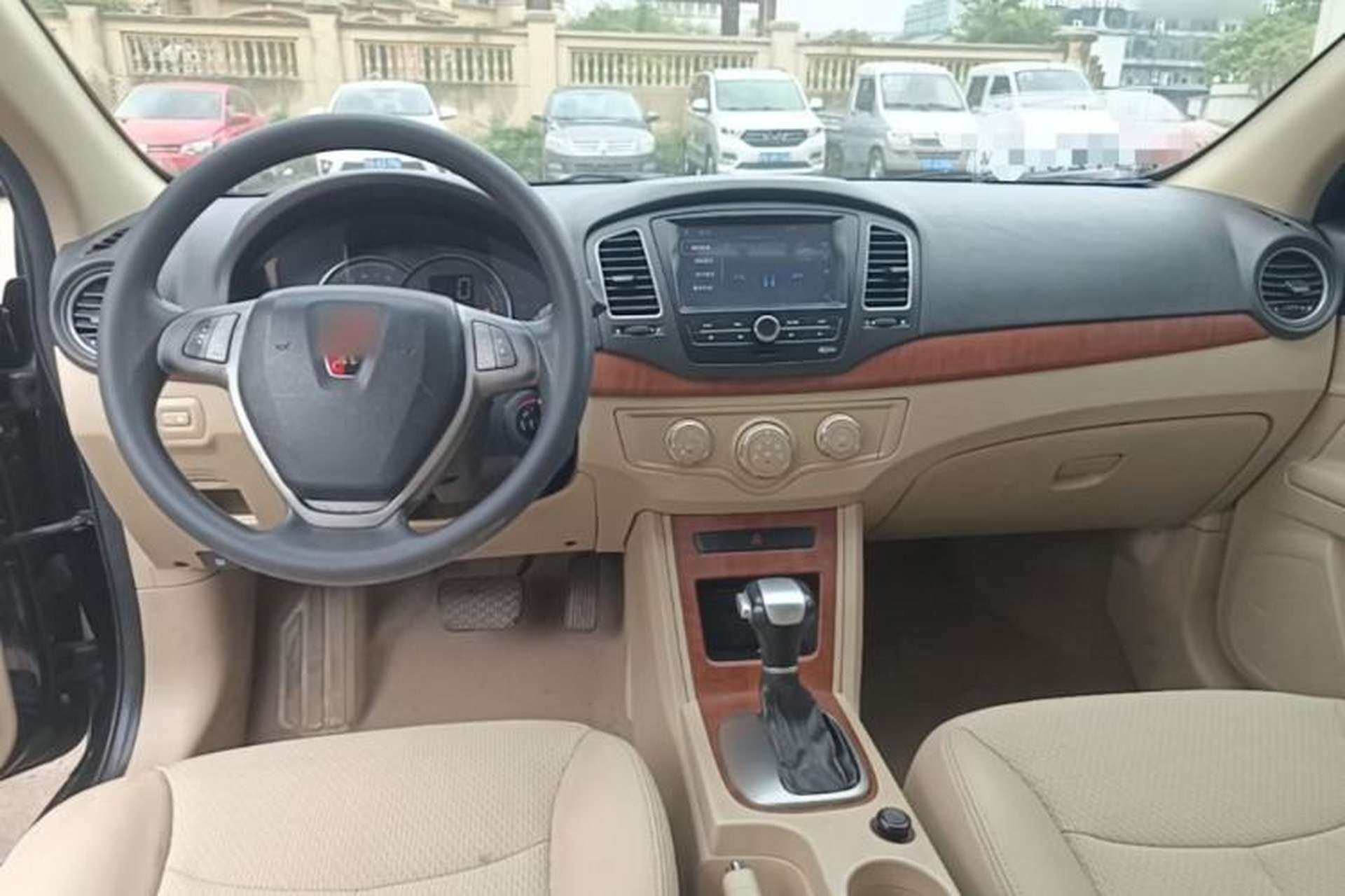 Used Roewe 350 2014 1.5L Automatic Xunyue Version Center Console