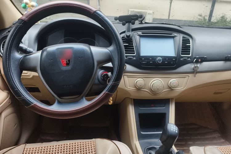 Used Roewe 350 2014 1.5L Manual Xunchi Edition Center Console