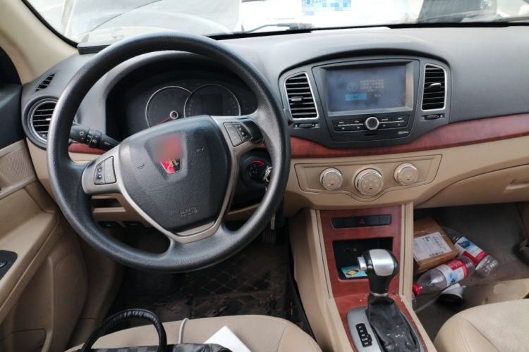 Used Roewe 350 2014 1.5L Automatic Xunyue Version Center Console