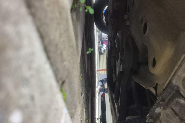 Used Roewe 350 2014 1.5L Manual Xunchi Edition Chassis Front Right