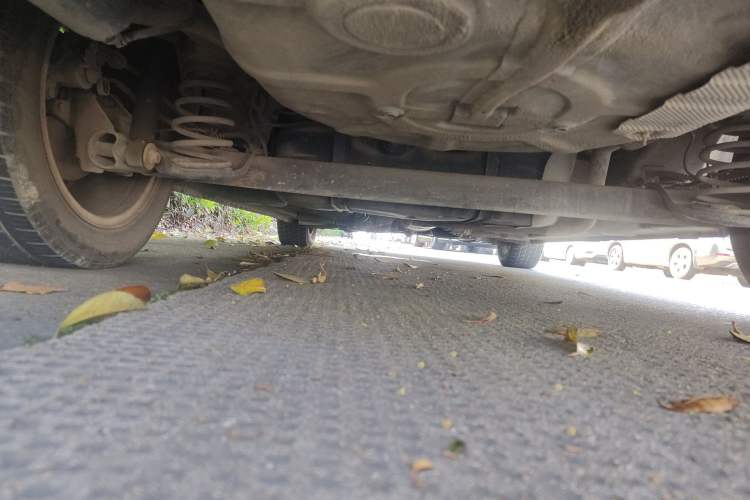 Used Roewe 350 2014 1.5L Automatic Xunyue Version Chassis Rear