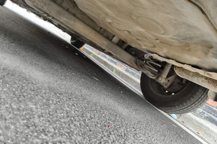 Used Roewe 350 2014 1.5L Manual Xunchi Edition Chassis Rear Left