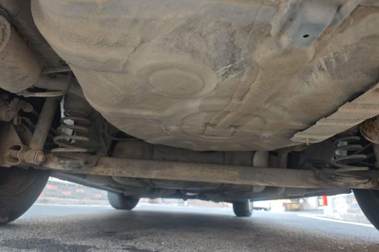 Used Roewe 350 2014 1.5L Manual Xunchi Edition Chassis Rear