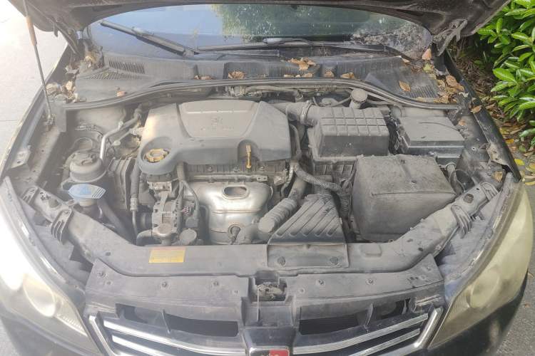 Used Roewe 350 2014 1.5L Automatic Xunyue Version Engine Bay