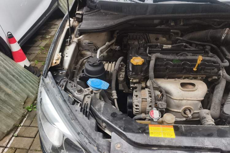 Used Roewe 350 2014 1.5L Manual Xunchi Edition Engine Bay Right