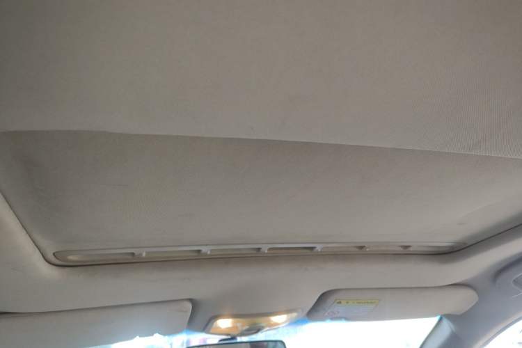 Used Roewe 350 2014 1.5L Automatic Xunyue Version Headliner