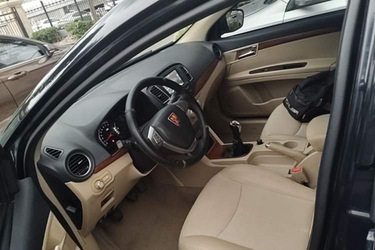 Used Roewe 350 2014 1.5L Manual Swift Edition Left Front Seat