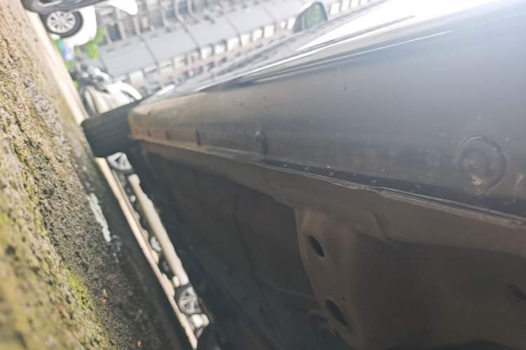Used Roewe 350 2014 1.5L Automatic Xunyue Version Left Side Sill