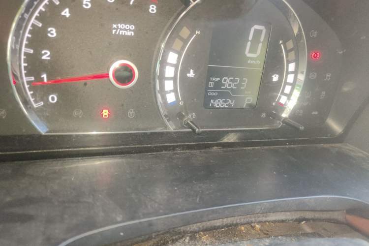 Used Roewe 350 2014 1.5L Automatic Xunyue Version Odometer Close Up