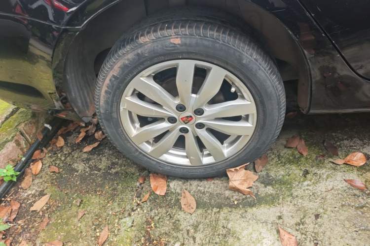 Used Roewe 350 2014 1.5L Automatic Xunyue Version Right Rear Wheel Hub