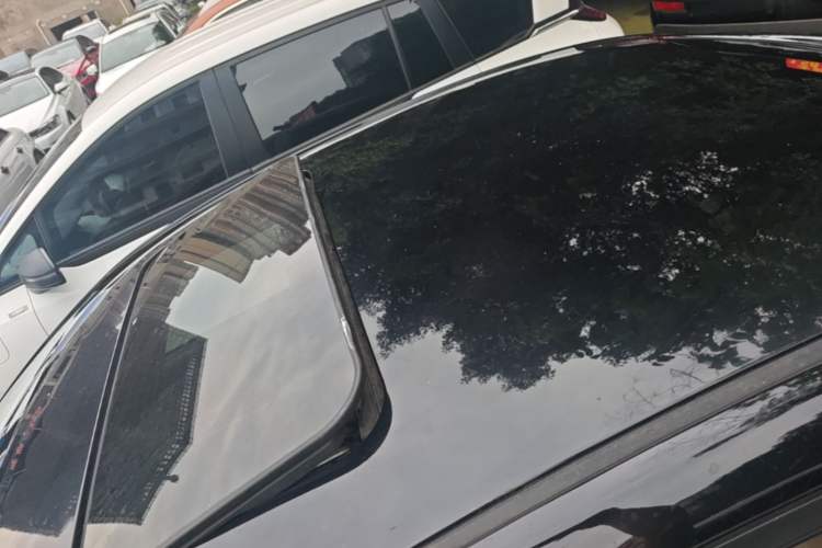Used Roewe 350 2014 1.5L Automatic Xunyue Version Roof
