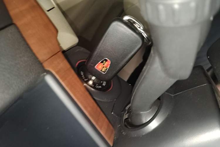 Used Roewe 350 2014 1.5L Manual Swift Edition Vehicle Key