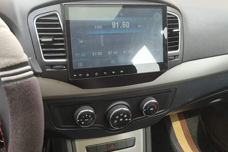 Used Roewe 350 2014 1.5L Automatic Xunyue Version Audio And AC Panel
