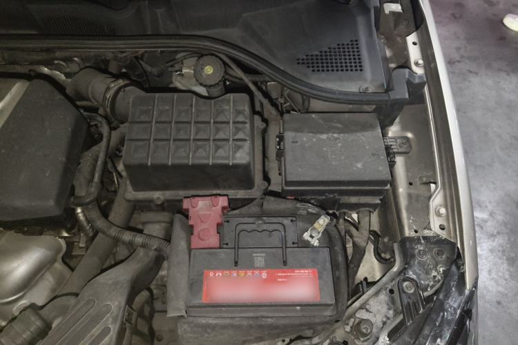 Used Roewe 350 2014 1.5L Manual Swift Edition Engine Bay Left
