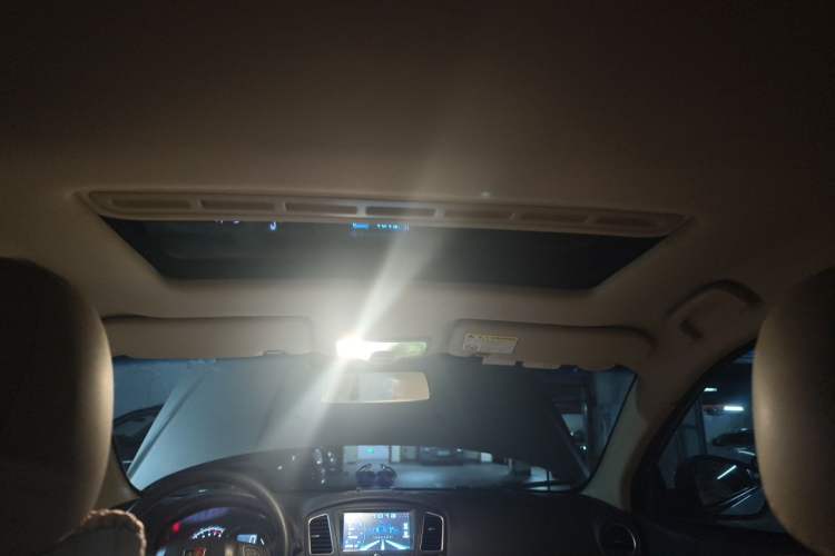 Used Roewe 350 2014 1.5L Manual Swift Edition Headliner