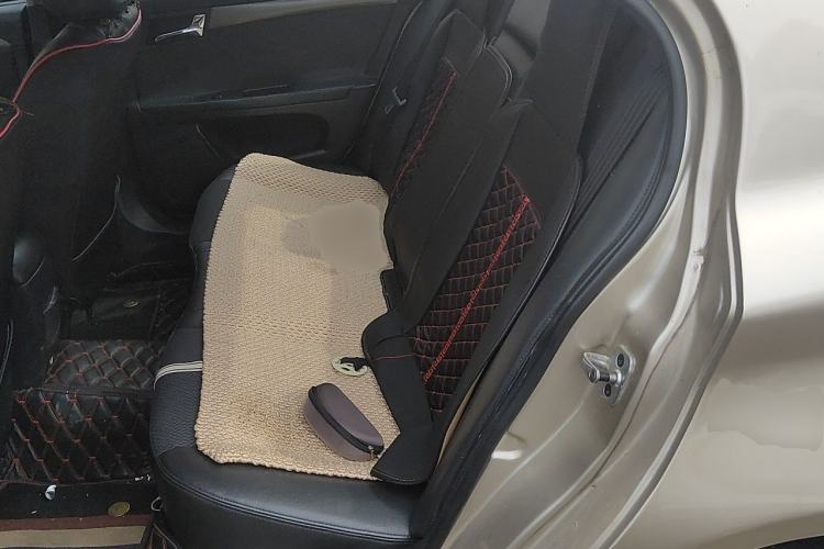 Used Roewe 350 2014 1.5L Automatic Xunyue Version Left Rear Seat