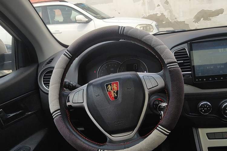 Used Roewe 350 2014 1.5L Automatic Xunyue Version Steering Wheel