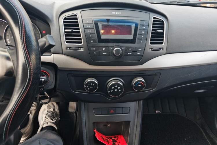 Used Roewe 350 2014 1.5L Manual Xunchi Edition Audio And AC Panel