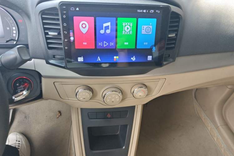 Used Roewe 350 2014 1.5L Manual Xunchi Edition Audio And AC Panel