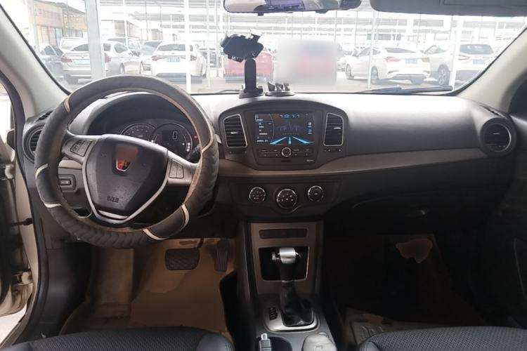 Used Roewe 350 2014 1.5L Automatic Xunyue Version Center Console