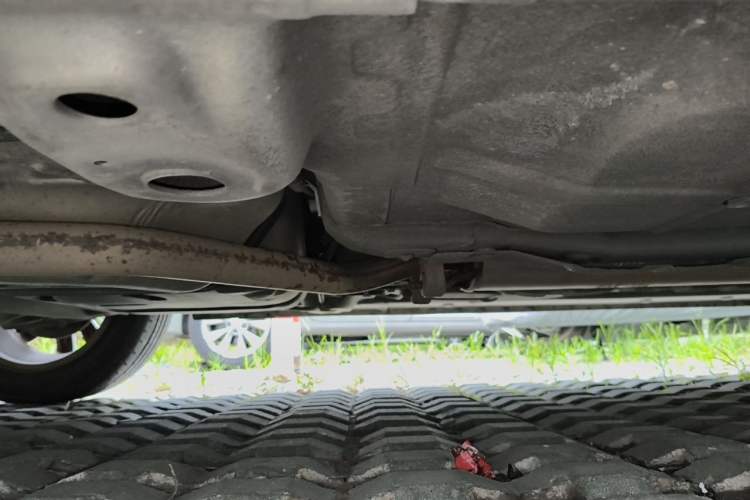 Used Roewe 350 2014 1.5L Manual Xunchi Edition Chassis Rear