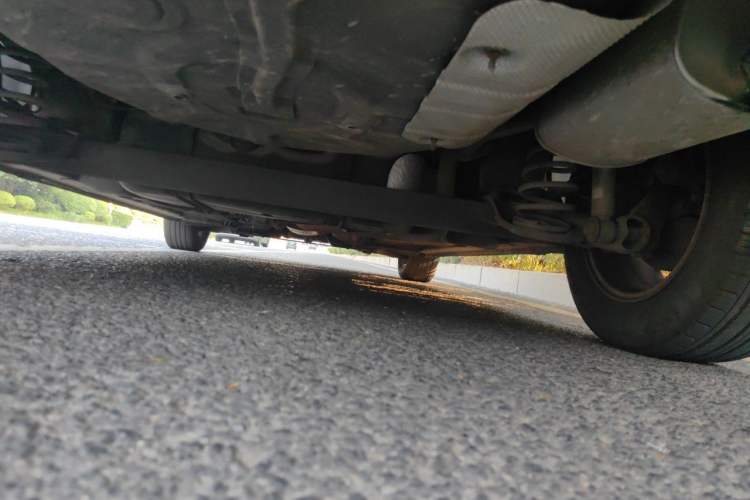Used Roewe 350 2014 1.5L Automatic Xunda Edition Chassis Rear