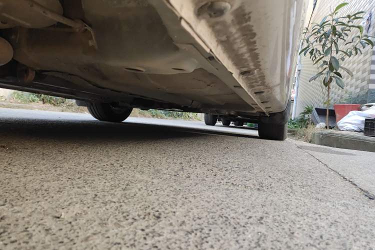 Used Roewe 350 2014 1.5L Manual Swift Edition Chassis Rear Right