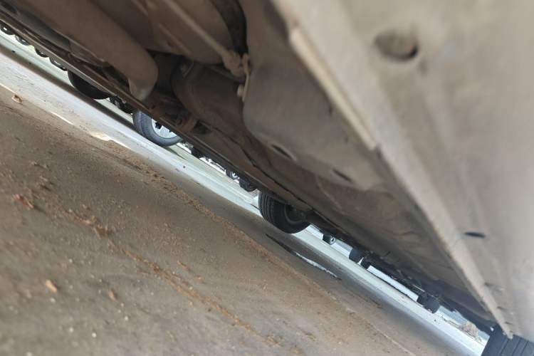 Used Roewe 350 2014 1.5L Automatic Xunyue Version Chassis Rear Right