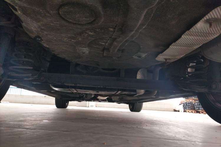 Used Roewe 350 2014 1.5L Automatic Xunyue Version Chassis Rear