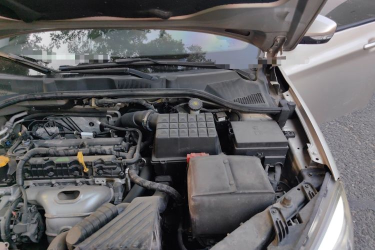 Used Roewe 350 2014 1.5L Automatic Xunda Edition Engine Bay Left