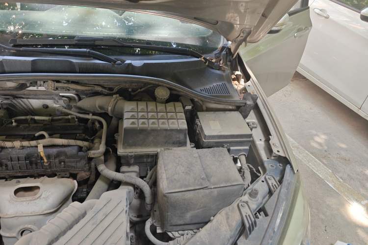 Used Roewe 350 2014 1.5L Automatic Xunyue Version Engine Bay Left