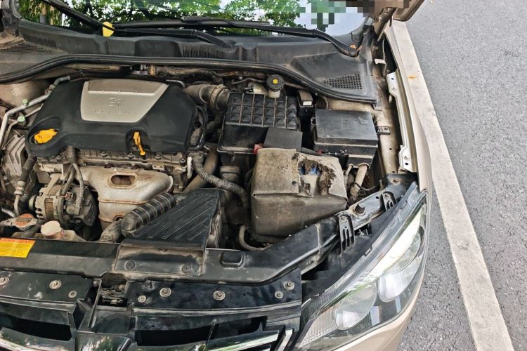 Used Roewe 350 2014 1.5L Automatic Xunyue Version Engine Bay Left