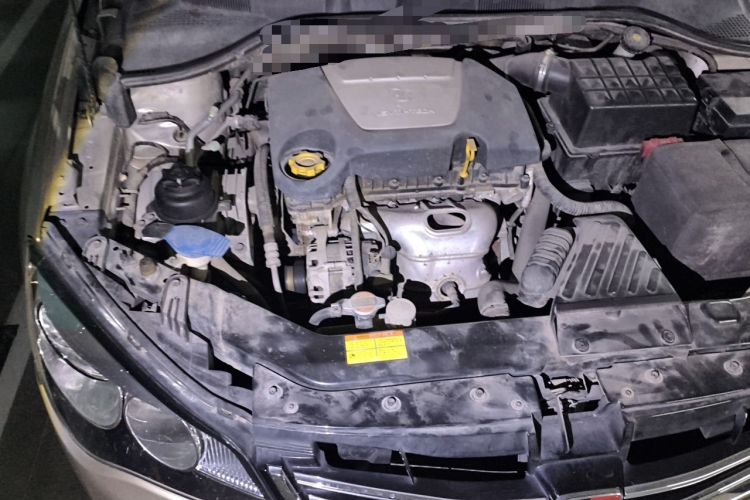 Used Roewe 350 2014 1.5L Automatic Xunyue Version Engine Bay Right