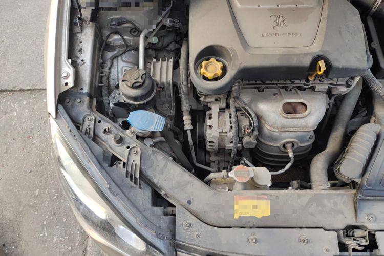 Used Roewe 350 2014 1.5L Manual Swift Edition Engine Bay Right