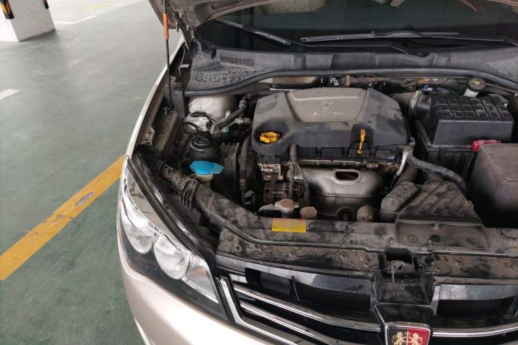 Used Roewe 350 2014 1.5L Automatic Xunyue Version Engine Bay Right