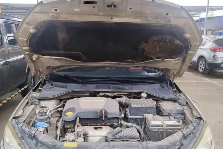 Used Roewe 350 2014 1.5L Automatic Xunyue Version Engine Bay