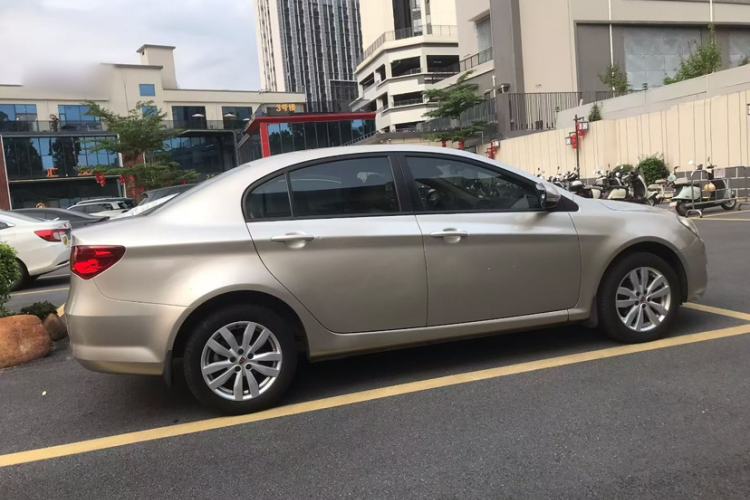 Used Roewe 350 2014 1.5L Automatic Xunyue Version Exterior 4