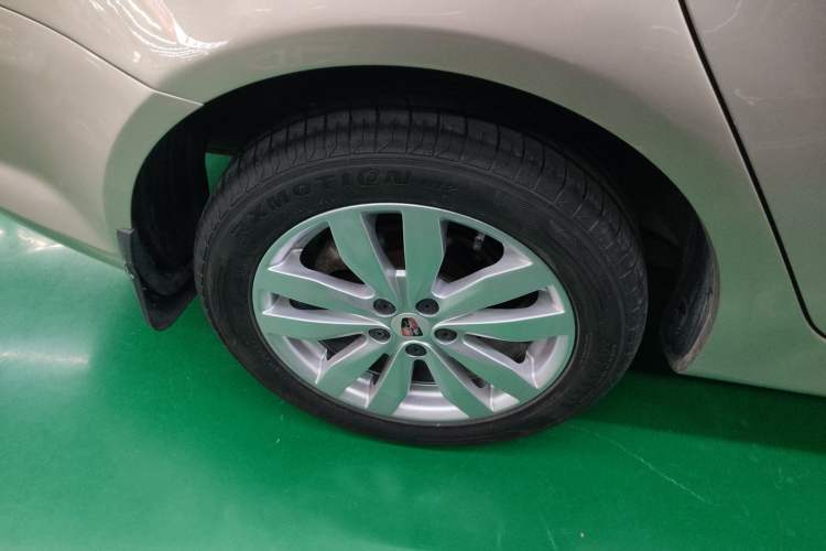 Used Roewe 350 2014 1.5L Automatic Xunyue Version Exterior 5