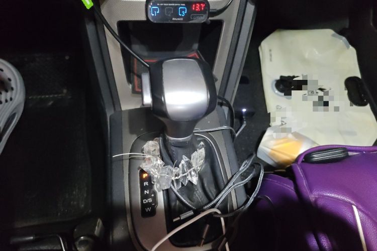 Used Roewe 350 2014 1.5L Automatic Xunyue Version Gear Lever