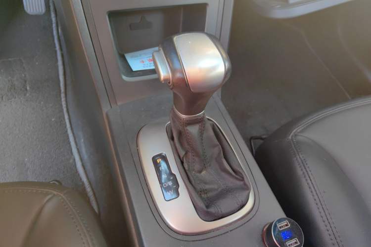 Used Roewe 350 2014 1.5L Automatic Xunda Edition Gear Lever