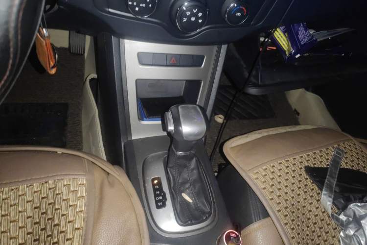 Used Roewe 350 2014 1.5L Automatic Xunyue Version Gear Lever