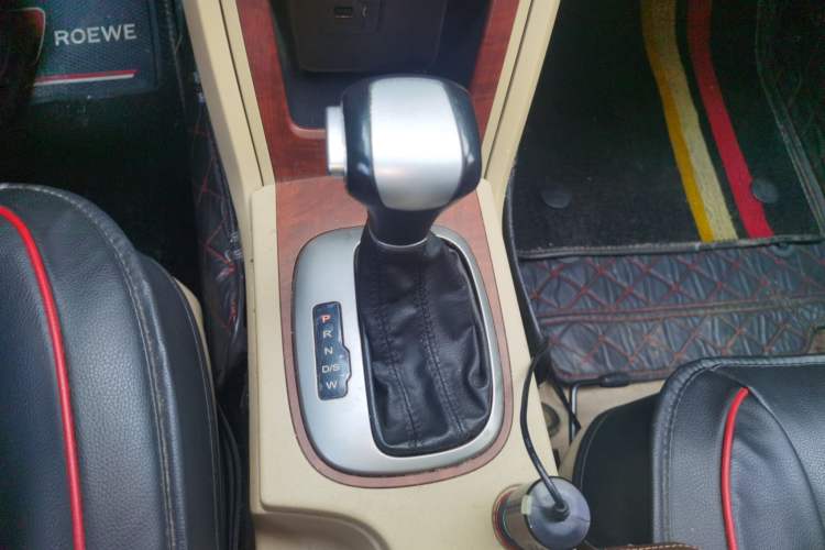 Used Roewe 350 2014 1.5L Automatic Xunyue Version Gear Lever