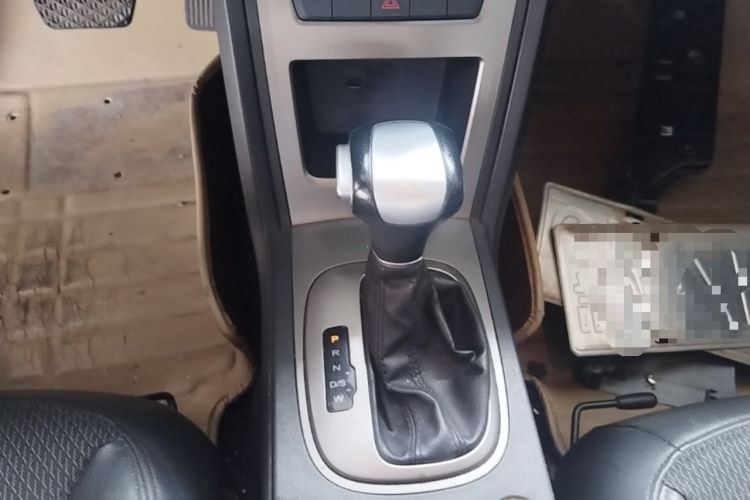 Used Roewe 350 2014 1.5L Automatic Xunyue Version Gear Lever
