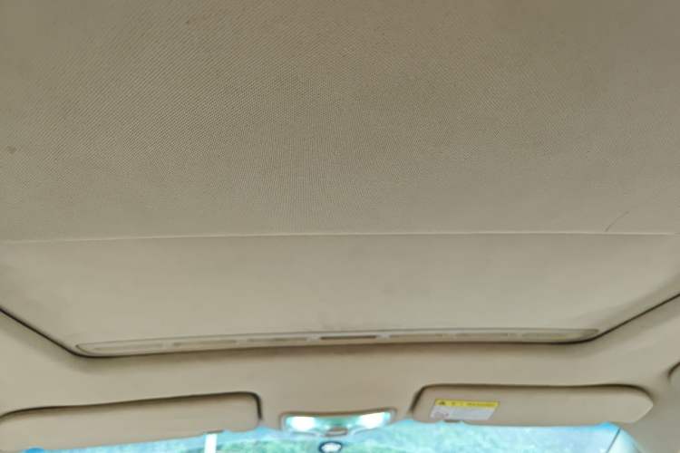 Used Roewe 350 2014 1.5L Manual Swift Edition Headliner
