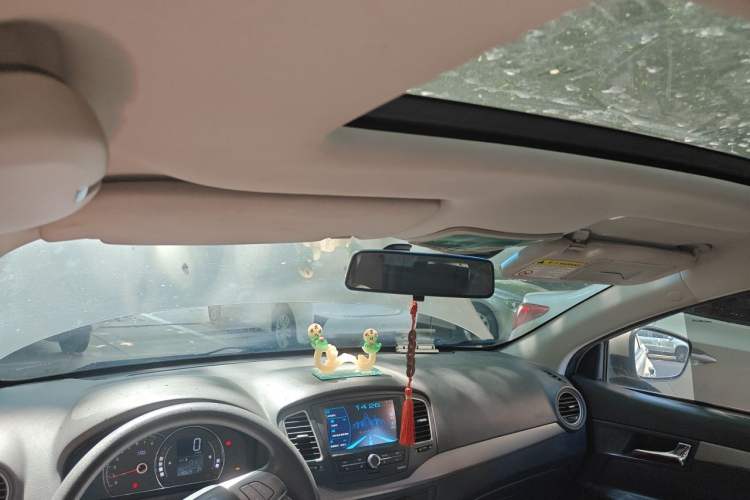 Used Roewe 350 2014 1.5L Automatic Xunyue Version Headliner