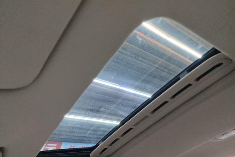 Used Roewe 350 2014 1.5L Automatic Xunyue Version Headliner