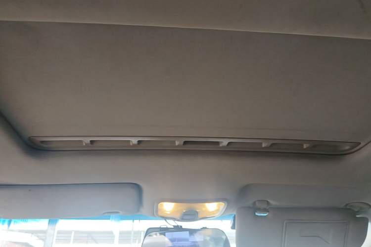 Used Roewe 350 2014 1.5L Automatic Xunyue Version Headliner