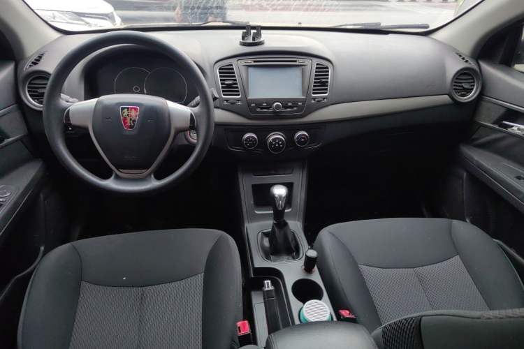 Used Roewe 350 2014 1.5L Manual Xunchi Edition Interior 3