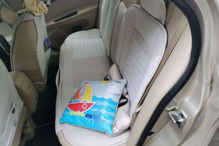 Used Roewe 350 2014 1.5L Manual Swift Edition Left Rear Seat