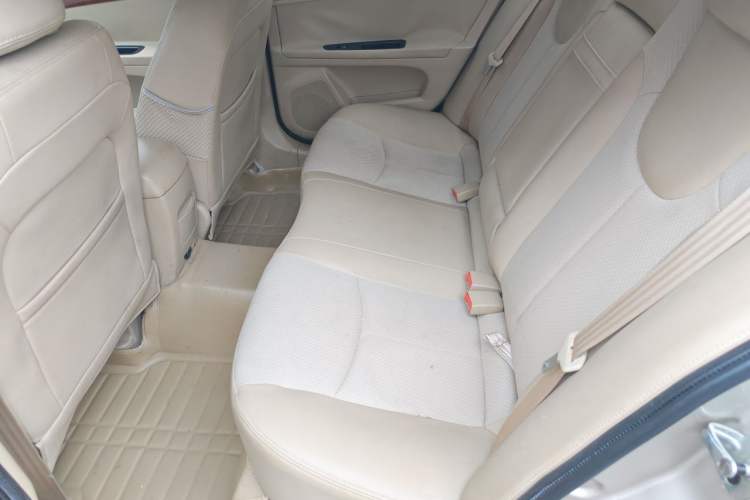 Used Roewe 350 2014 1.5L Manual Swift Edition Left Rear Seat